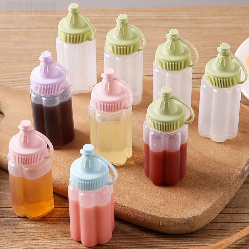 4Pcs Mini Sauce Bottles Condiment Dispenser Ketchup Bottle Mustard Salad Dressing Sauce Bento Container Kitchen Accessories