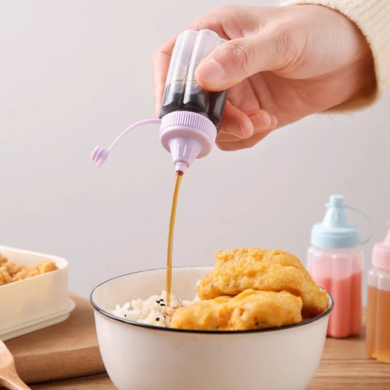 4Pcs Mini Sauce Bottles Condiment Dispenser Ketchup Bottle Mustard Salad Dressing Sauce Bento Container Kitchen Accessories